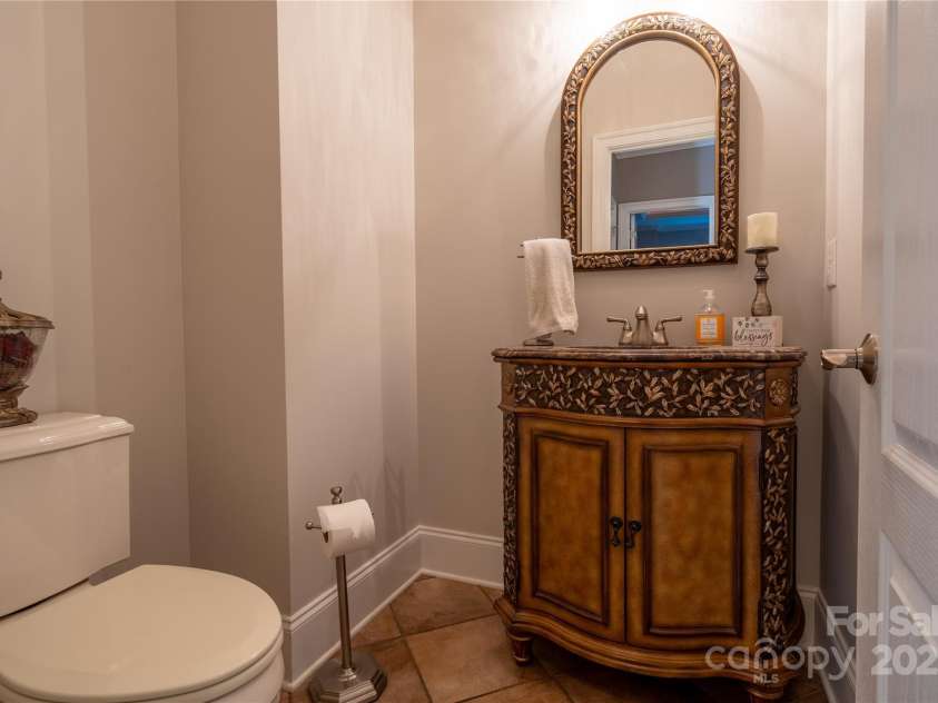 1427 Merrimont Avenue, Kings Mountain, NC 28086.  MLS# CAR4312832, YatesRealty ID 4046. Half Bath