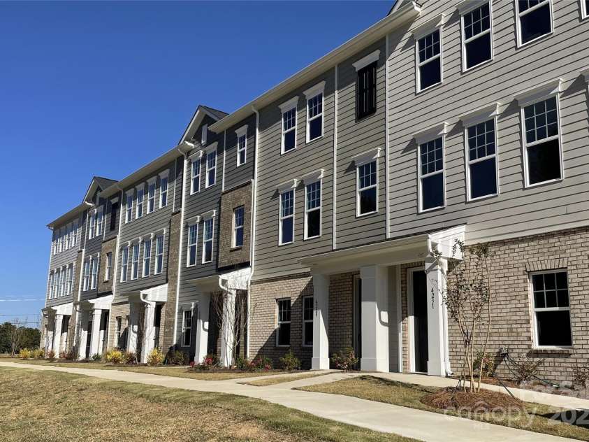 4229 New Hope Road, Cramerton, NC 28032.  MLS# CAR4110586, YatesRealty ID 4046. 