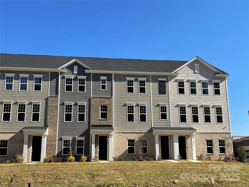 4229 New Hope Road, Cramerton, NC 28032.  MLS# CAR4110586, YatesRealty ID 4046. 