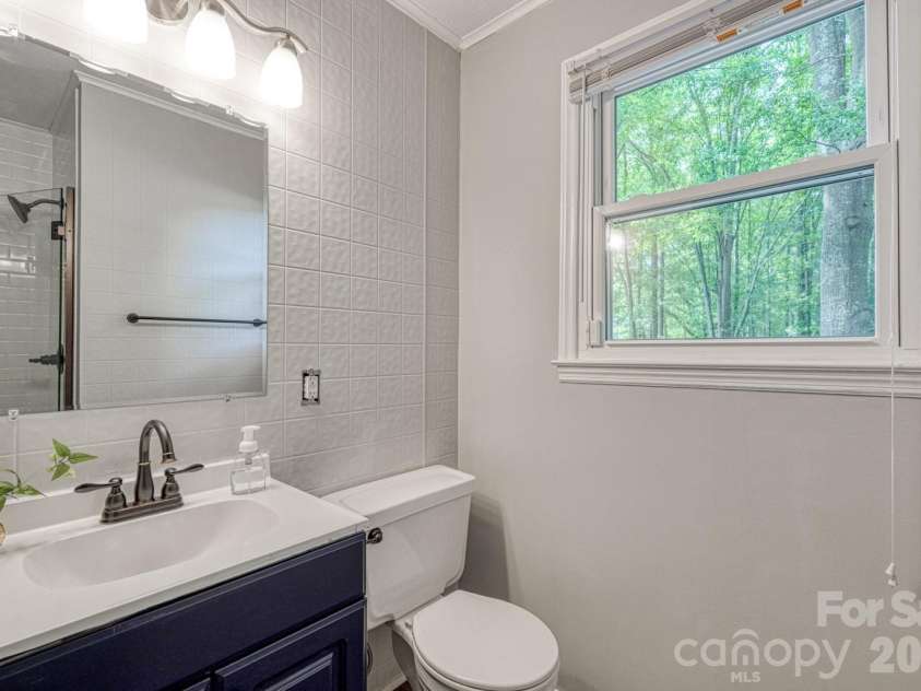 110 Chapman Circle, Spartanburg, SC 29307.  MLS# CAR4409645, YatesRealty ID 40460. 