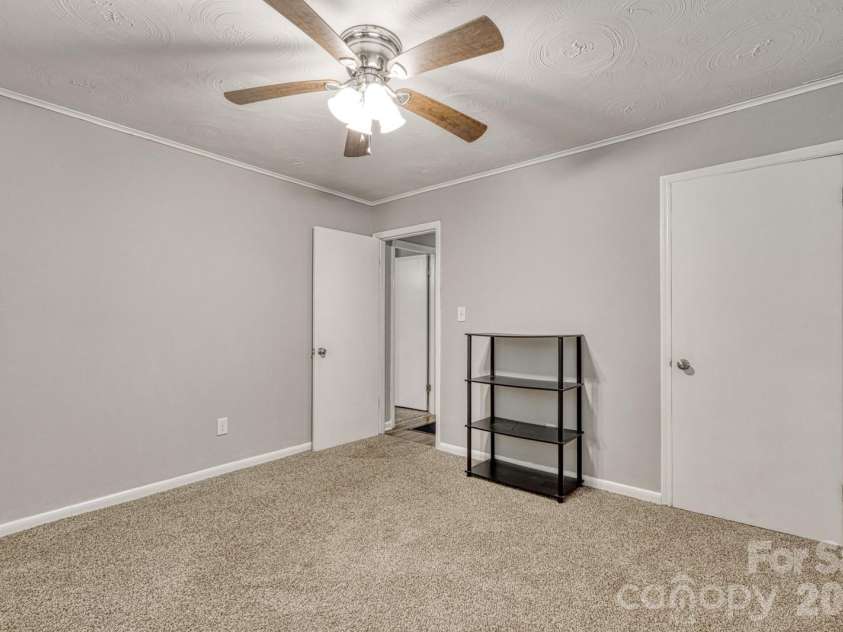 110 Chapman Circle, Spartanburg, SC 29307.  MLS# CAR4409645, YatesRealty ID 40460. 