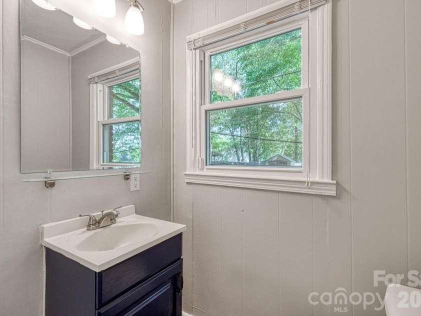 110 Chapman Circle, Spartanburg, SC 29307.  MLS# CAR4409645, YatesRealty ID 40460. 