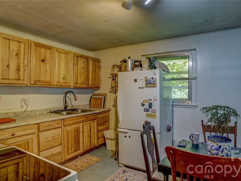 1213 Roaring Fork Road, Mars Hill, NC 28754.  MLS# CAR4409716, YatesRealty ID 40463. 