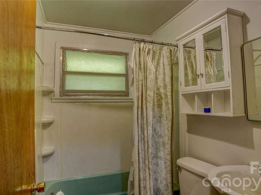 1213 Roaring Fork Road, Mars Hill, NC 28754.  MLS# CAR4409716, YatesRealty ID 40463. 