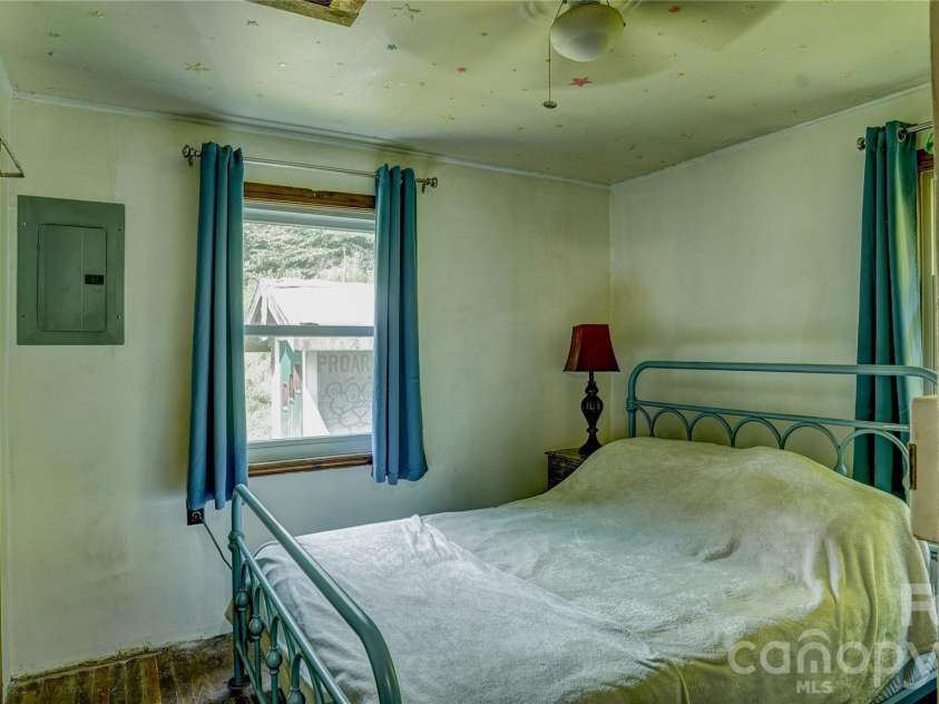 1213 Roaring Fork Road, Mars Hill, NC 28754.  MLS# CAR4409716, YatesRealty ID 40463. 