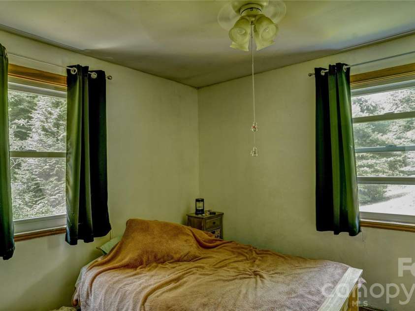 1213 Roaring Fork Road, Mars Hill, NC 28754.  MLS# CAR4409716, YatesRealty ID 40463. 