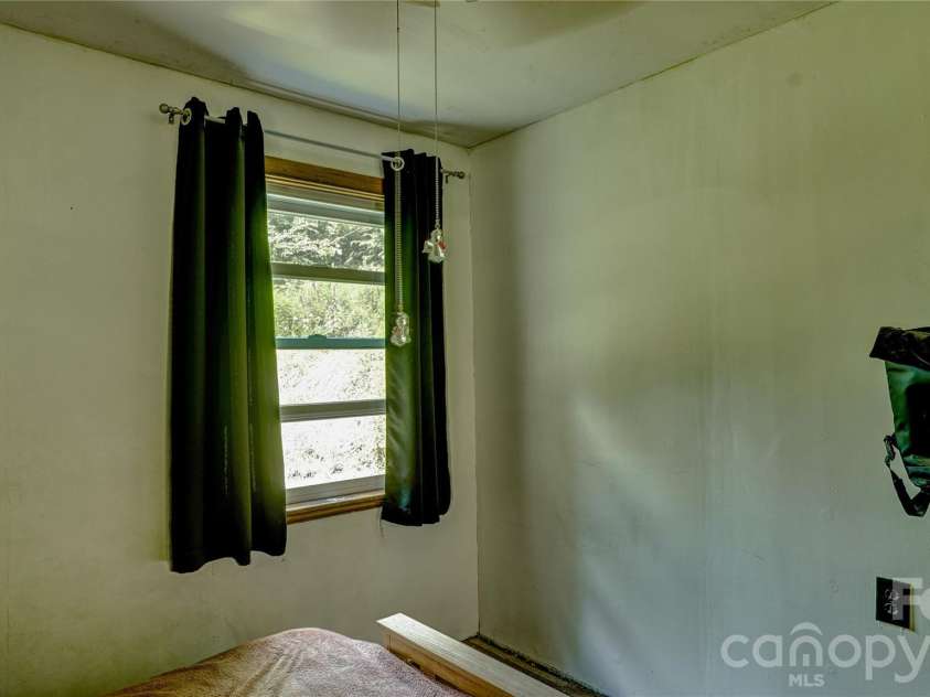 1213 Roaring Fork Road, Mars Hill, NC 28754.  MLS# CAR4409716, YatesRealty ID 40463. 