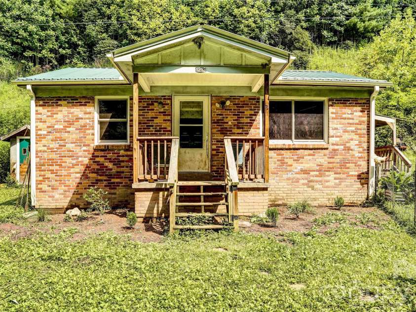 1213 Roaring Fork Road, Mars Hill, NC 28754.  MLS# CAR4409716, YatesRealty ID 40463. 