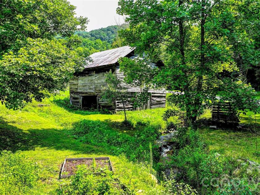 1213 Roaring Fork Road, Mars Hill, NC 28754.  MLS# CAR4409716, YatesRealty ID 40463. 