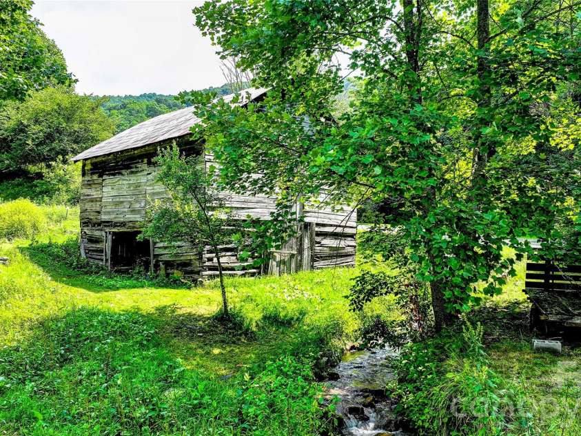 1213 Roaring Fork Road, Mars Hill, NC 28754.  MLS# CAR4409716, YatesRealty ID 40463. 