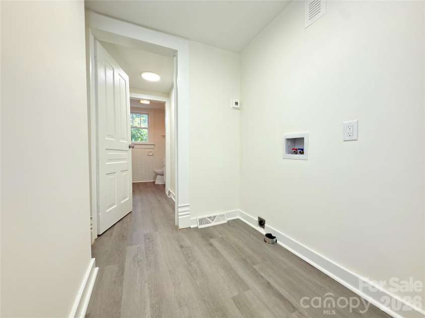 650 Harris Street, Concord, NC 28025.  MLS# CAR4409656, YatesRealty ID 40464. 
