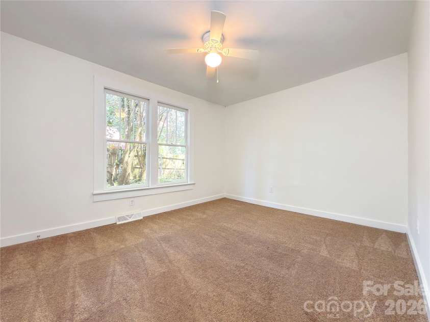 650 Harris Street, Concord, NC 28025.  MLS# CAR4409656, YatesRealty ID 40464. 