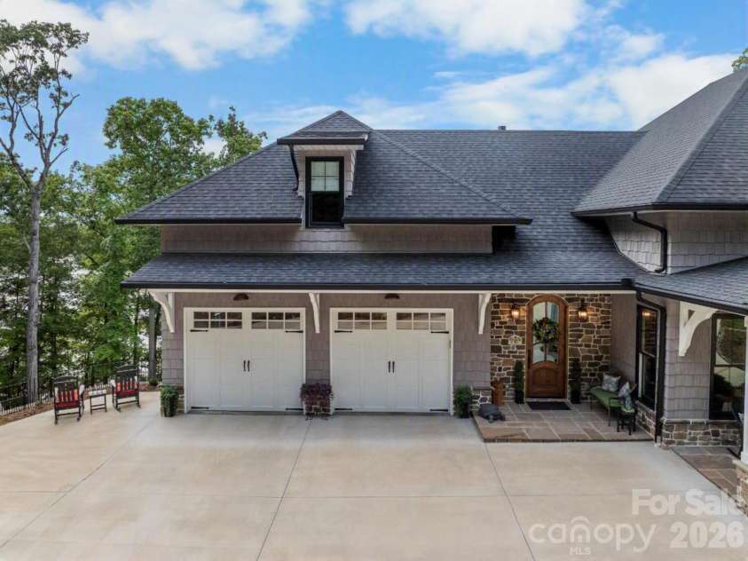 1818 Rocky Cove Lane, Denton, NC 27239.  MLS# CAR4409750, YatesRealty ID 40465. 