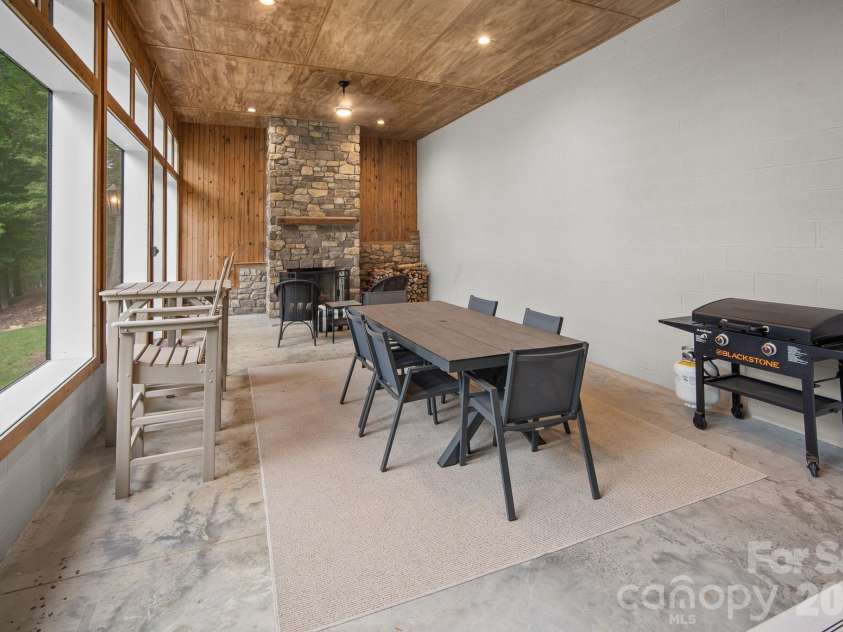 1818 Rocky Cove Lane, Denton, NC 27239.  MLS# CAR4409750, YatesRealty ID 40465. 