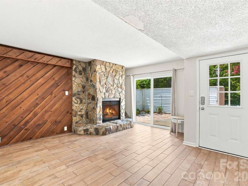 7403 Mystic Lane, Charlotte, NC 28227.  MLS# CAR4409360, YatesRealty ID 40467. 