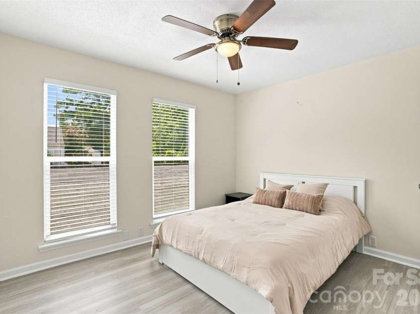 7403 Mystic Lane, Charlotte, NC 28227.  MLS# CAR4409360, YatesRealty ID 40467. 