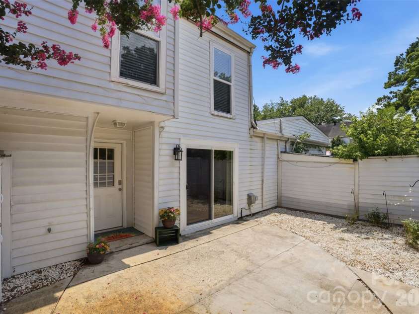 7403 Mystic Lane, Charlotte, NC 28227.  MLS# CAR4409360, YatesRealty ID 40467. 