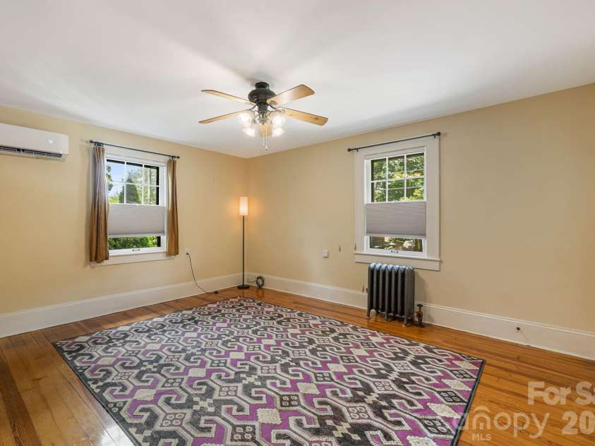 28 Woodlawn Avenue, Asheville, NC 28801.  MLS# CAR4405546, YatesRealty ID 40468. Spacious Main Bedroom