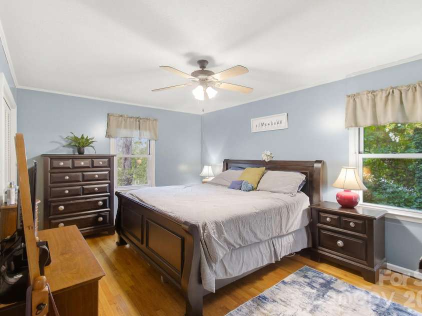 108 Arthur Lane, Hendersonville, NC 28791.  MLS# CAR4400429, YatesRealty ID 40469. 