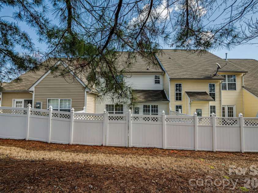 1719 Hidden Creek Drive, Rock Hill, SC 29732.  MLS# CAR4355430, YatesRealty ID 4047. 