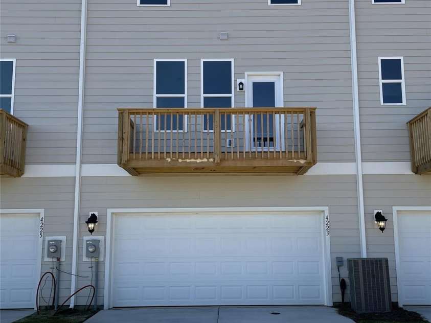 4223 New Hope Road, Cramerton, NC 28032.  MLS# CAR4110584, YatesRealty ID 4047. 