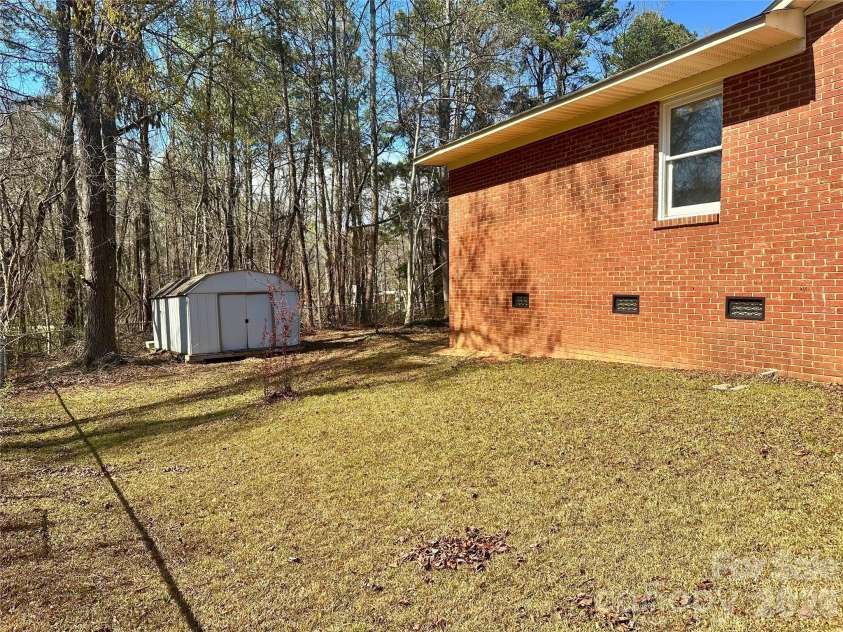7 Rosewood Lane, York, SC 29745.  MLS# CAR4359579, YatesRealty ID 40470. 