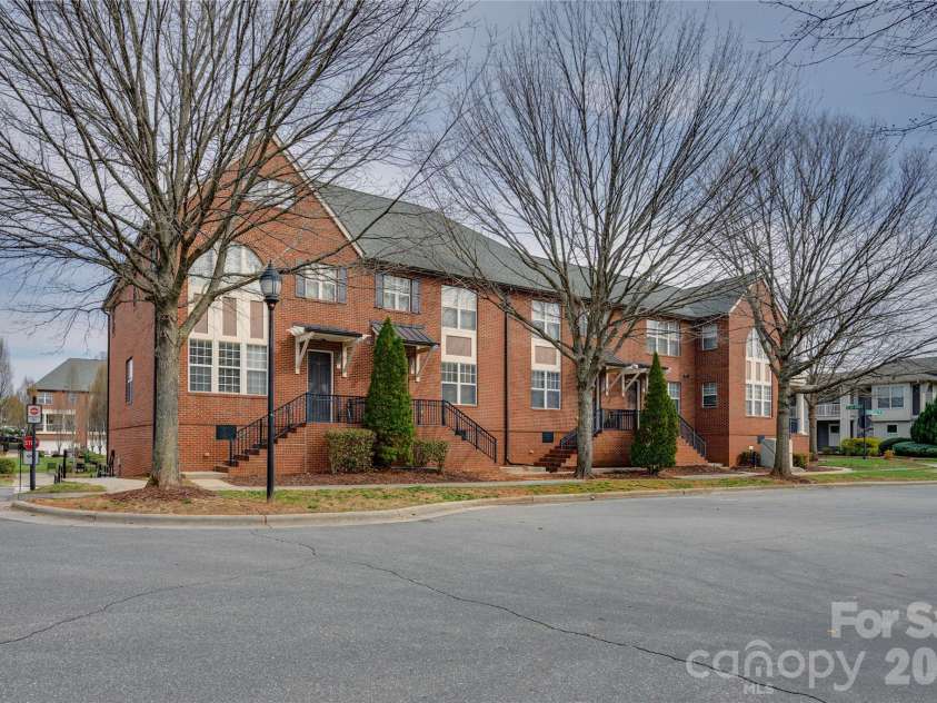 120 Steinbeck Way, Mooresville, NC 28117.  MLS# CAR4354203, YatesRealty ID 40473. 