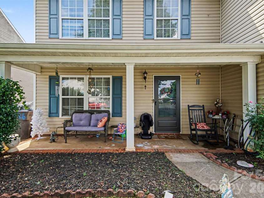 2026 Edenderry Drive, Statesville, NC 28625.  MLS# CAR4405689, YatesRealty ID 40476. 
