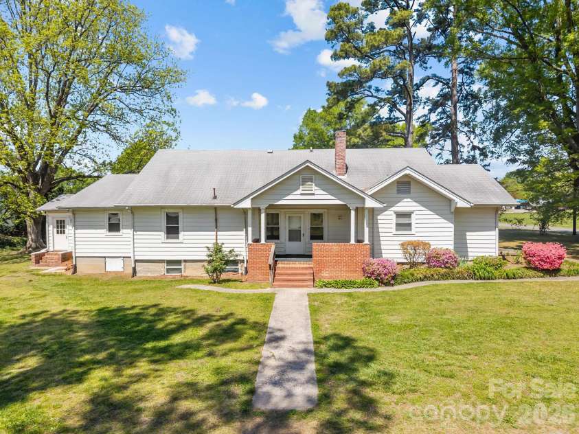 1311 Jenkins Road, Gaston, NC 28052.  MLS# CAR4365183, YatesRealty ID 40477. 