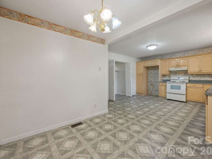 1311 Jenkins Road, Gaston, NC 28052.  MLS# CAR4365183, YatesRealty ID 40477. 
