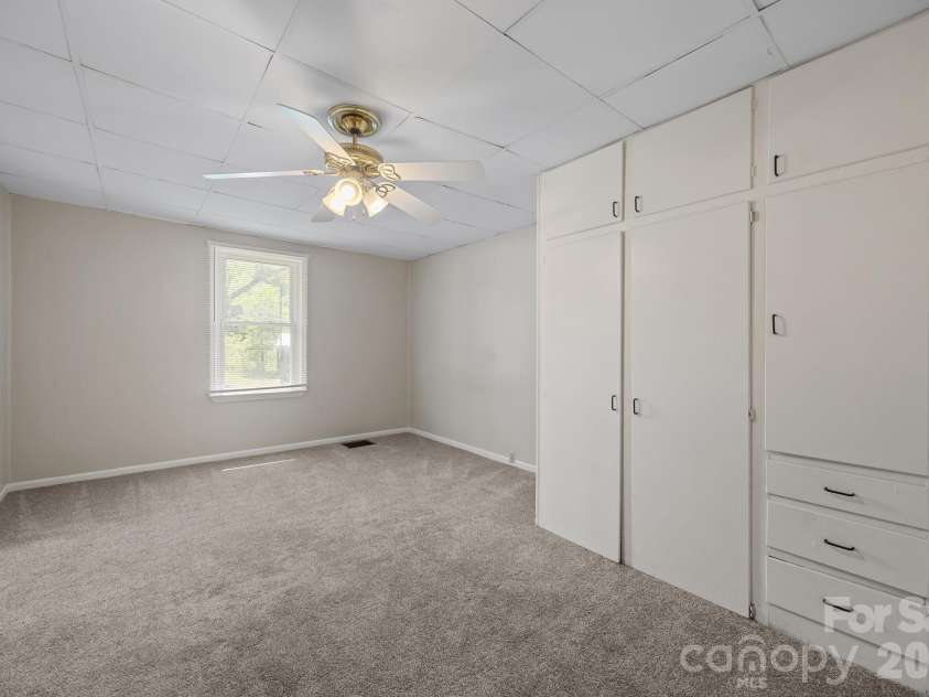 1311 Jenkins Road, Gaston, NC 28052.  MLS# CAR4365183, YatesRealty ID 40477. 