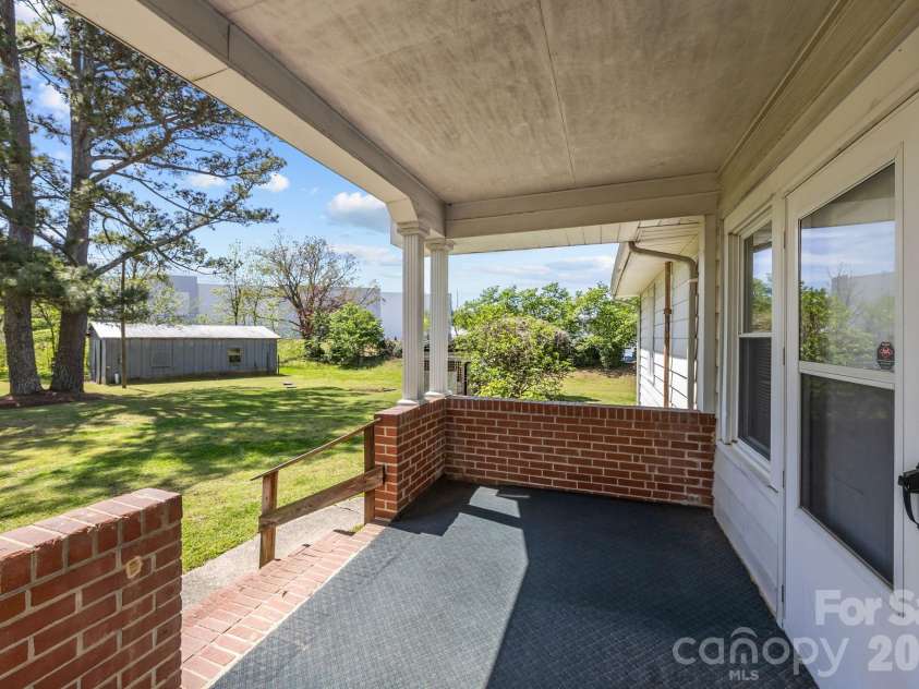 1311 Jenkins Road, Gaston, NC 28052.  MLS# CAR4365183, YatesRealty ID 40477. 