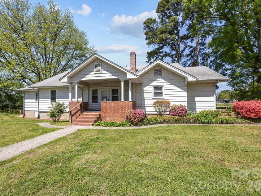 1311 Jenkins Road, Gaston, NC 28052.  MLS# CAR4365183, YatesRealty ID 40477. 