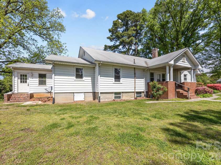 1311 Jenkins Road, Gaston, NC 28052.  MLS# CAR4365183, YatesRealty ID 40477. 