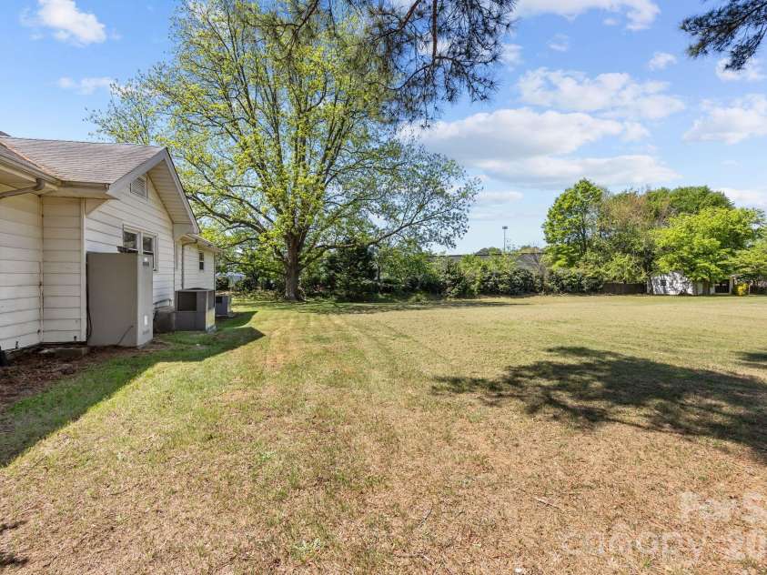 1311 Jenkins Road, Gaston, NC 28052.  MLS# CAR4365183, YatesRealty ID 40477. 