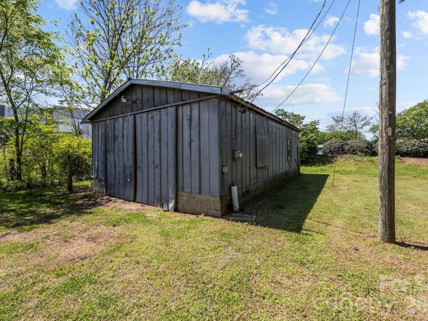 1311 Jenkins Road, Gaston, NC 28052.  MLS# CAR4365183, YatesRealty ID 40477. 