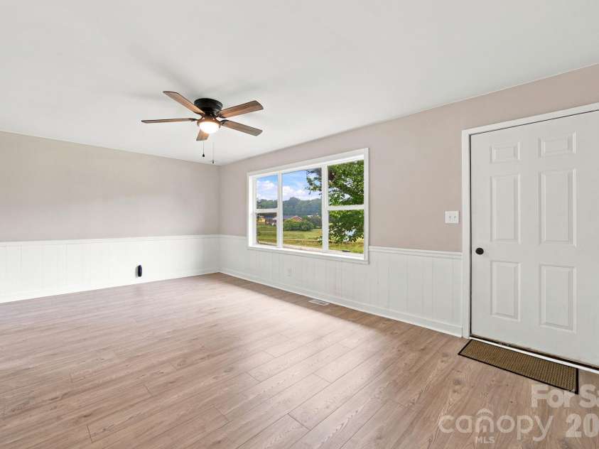 552 Old NC 277 Road, Bessemer City, NC 28016.  MLS# CAR4404820, YatesRealty ID 40478. 