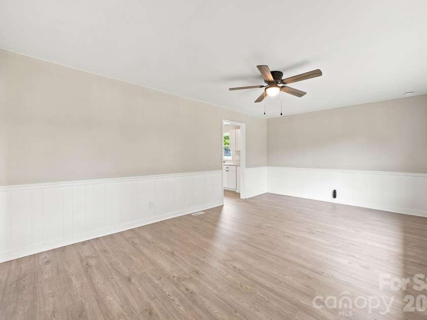 552 Old NC 277 Road, Bessemer City, NC 28016.  MLS# CAR4404820, YatesRealty ID 40478. 