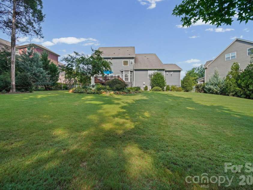 1612 Maize Court, Waxhaw, NC 28173.  MLS# CAR4406199, YatesRealty ID 40479. 