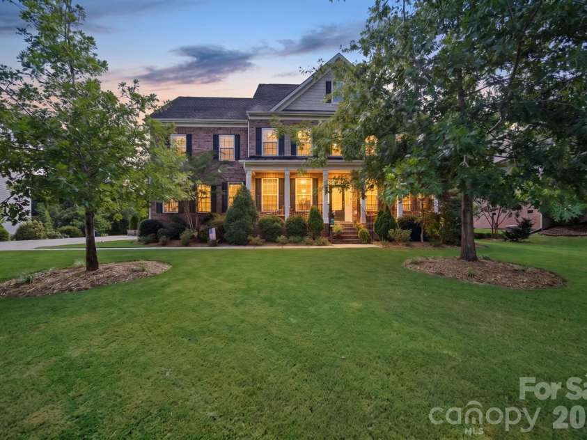 1612 Maize Court, Waxhaw, NC 28173.  MLS# CAR4406199, YatesRealty ID 40479. 