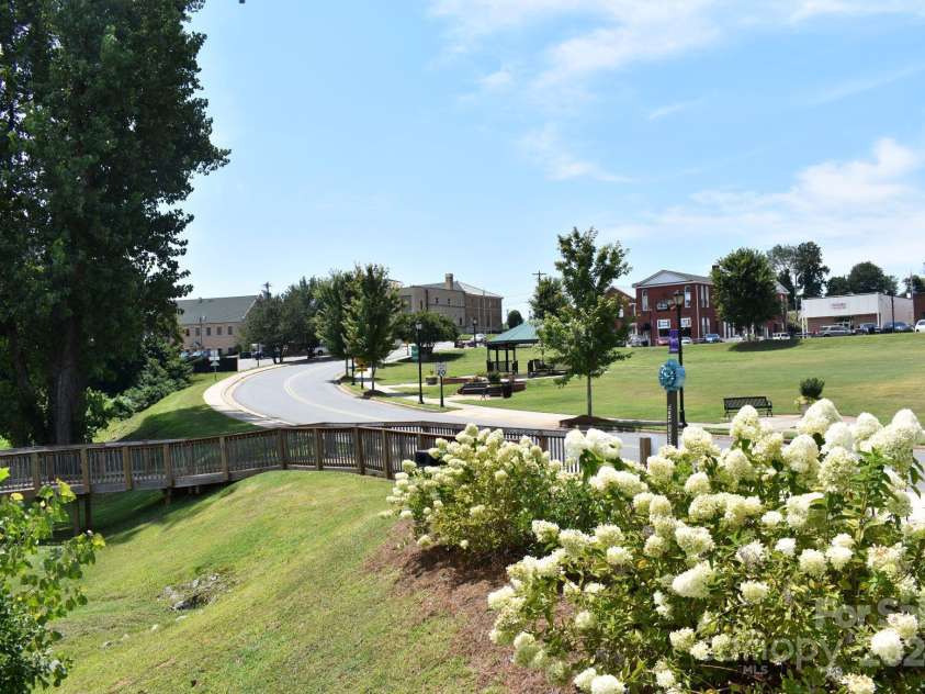 4225 New Hope Road, Cramerton, NC 28032.  MLS# CAR4110578, YatesRealty ID 4048. 