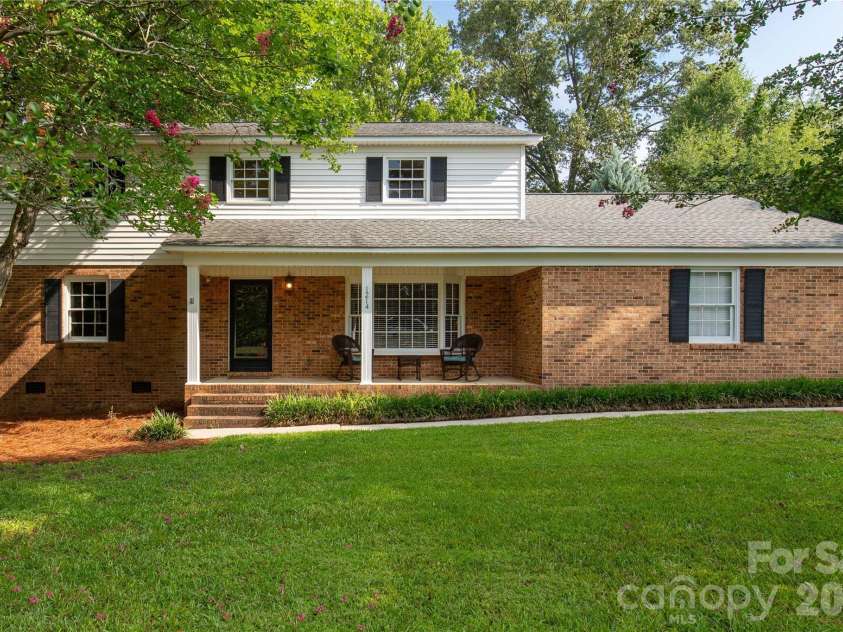 1214 Hawthorne Road, Lancaster, SC 29720.  MLS# CAR4407326, YatesRealty ID 40480. 