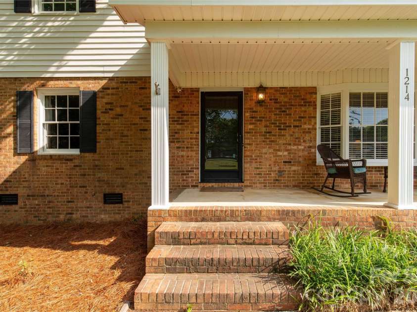 1214 Hawthorne Road, Lancaster, SC 29720.  MLS# CAR4407326, YatesRealty ID 40480. 