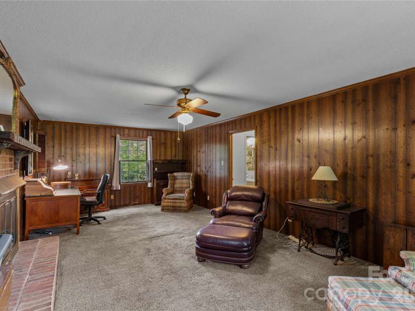 1214 Hawthorne Road, Lancaster, SC 29720.  MLS# CAR4407326, YatesRealty ID 40480. 