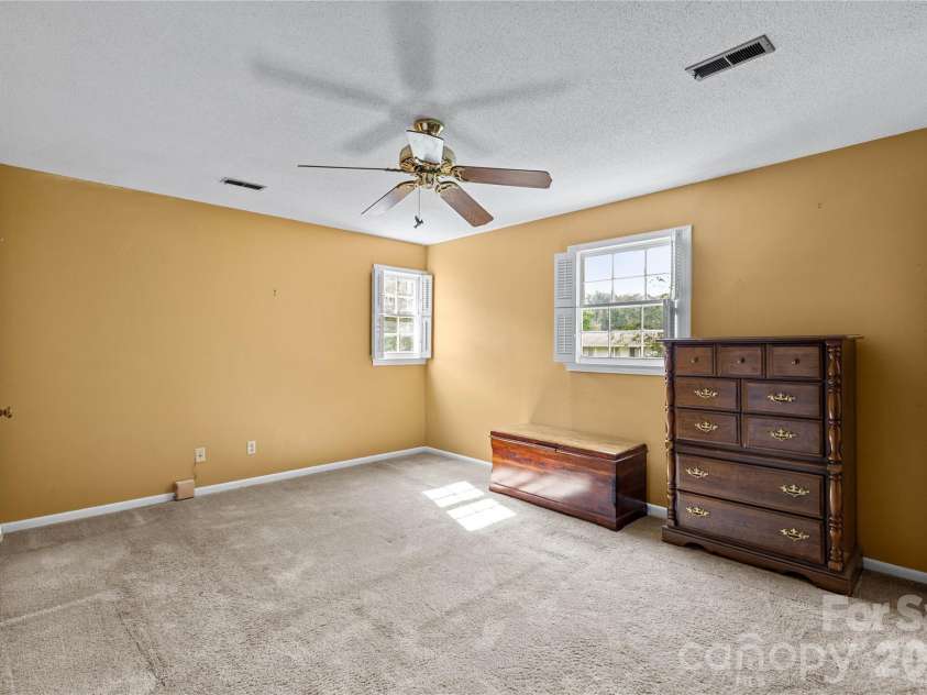 1214 Hawthorne Road, Lancaster, SC 29720.  MLS# CAR4407326, YatesRealty ID 40480. 