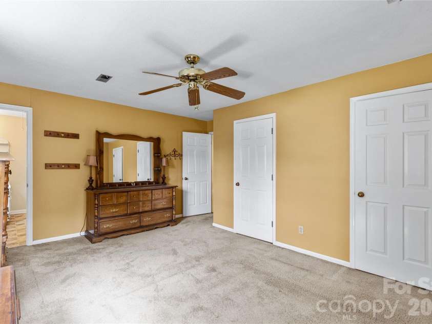 1214 Hawthorne Road, Lancaster, SC 29720.  MLS# CAR4407326, YatesRealty ID 40480. 