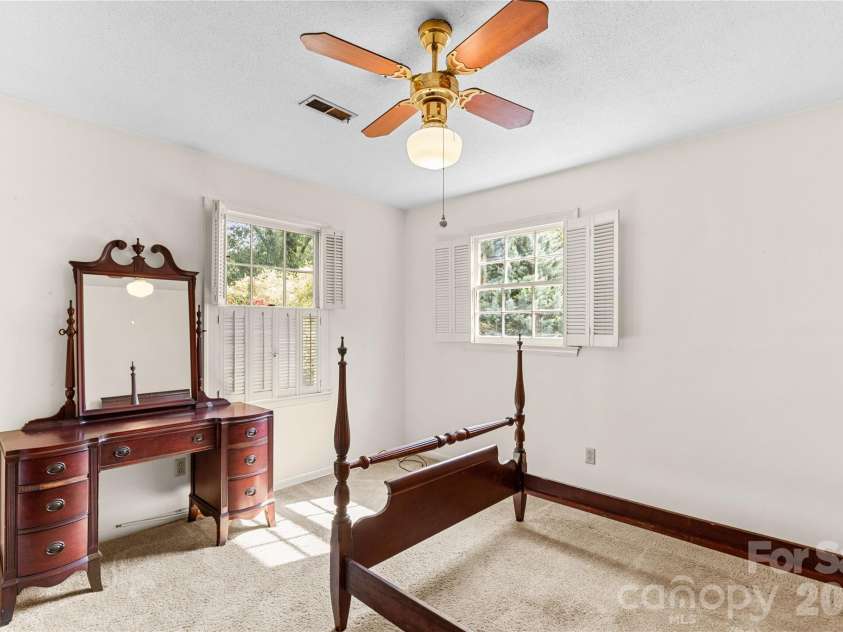 1214 Hawthorne Road, Lancaster, SC 29720.  MLS# CAR4407326, YatesRealty ID 40480. 