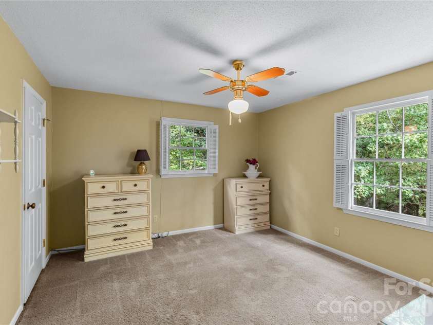 1214 Hawthorne Road, Lancaster, SC 29720.  MLS# CAR4407326, YatesRealty ID 40480. 