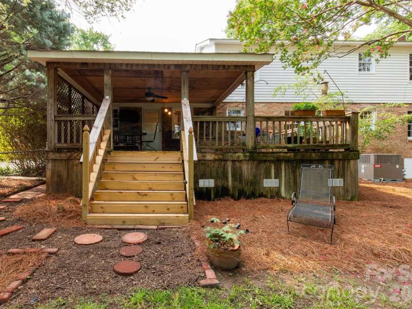 1214 Hawthorne Road, Lancaster, SC 29720.  MLS# CAR4407326, YatesRealty ID 40480. 