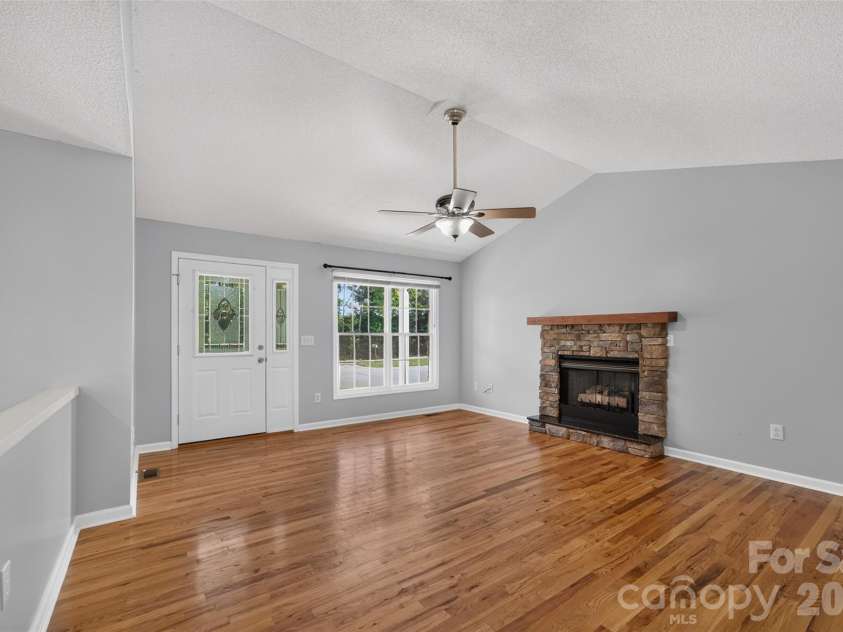 5706 George Hildebran School Road, Hickory, NC 28602.  MLS# CAR4408171, YatesRealty ID 40483. 